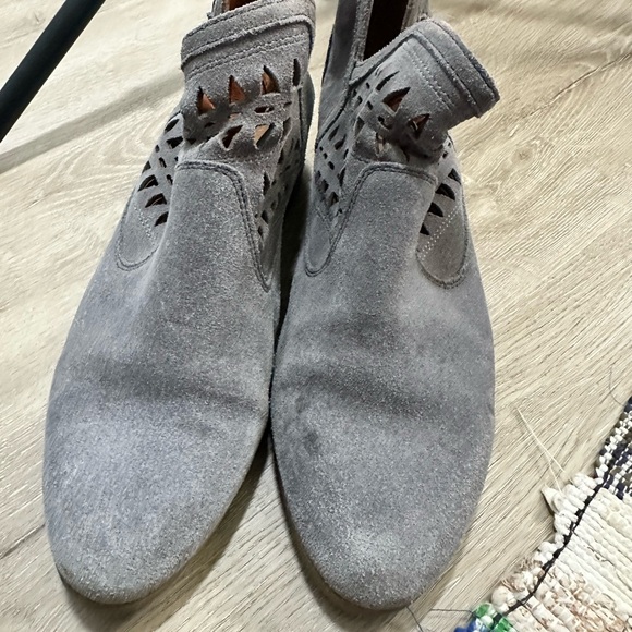 PIKOLINOS Gray Cutout Ankle Booties 39 8.5” Back zip - Picture 6 of 6